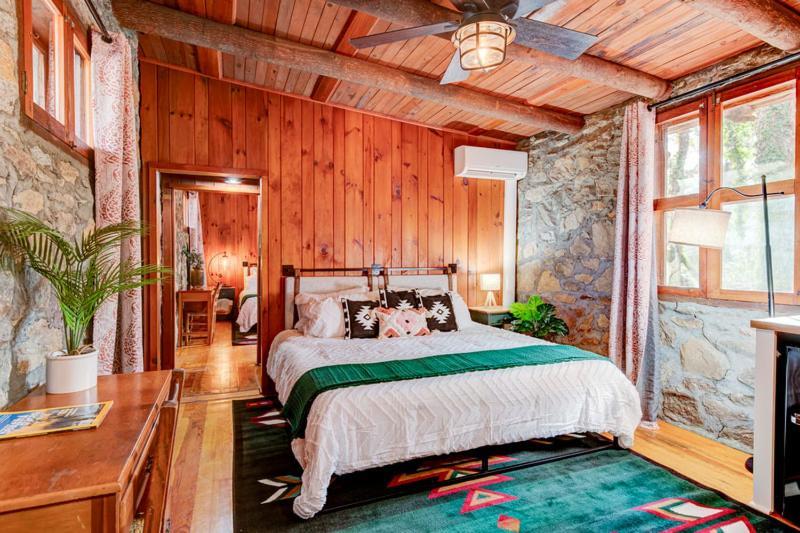 The Furry Lodge Double Ste 2&3 Waynesville Esterno foto