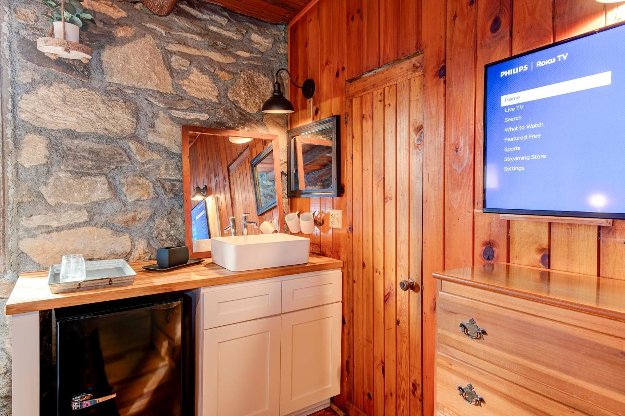 The Furry Lodge Double Ste 2&3 Waynesville Esterno foto